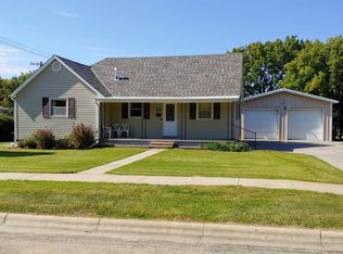 115 Park St, Smith Center, KS 66967