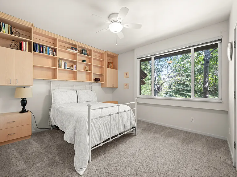 1600 Pinebrook Blvd #F9 — Photo 6