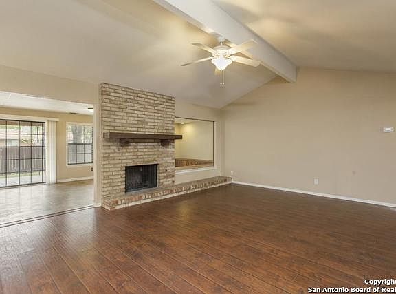 3rd image of 8303 Knute Rockne St
