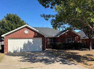 1604 Ocean Dr, Mansfield, TX 76063