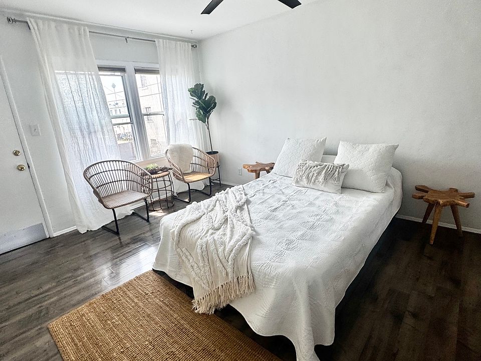 1st image of 1751 Winona Blvd #8