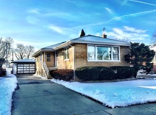 4505 W 101st St, Oak Lawn, IL 60453