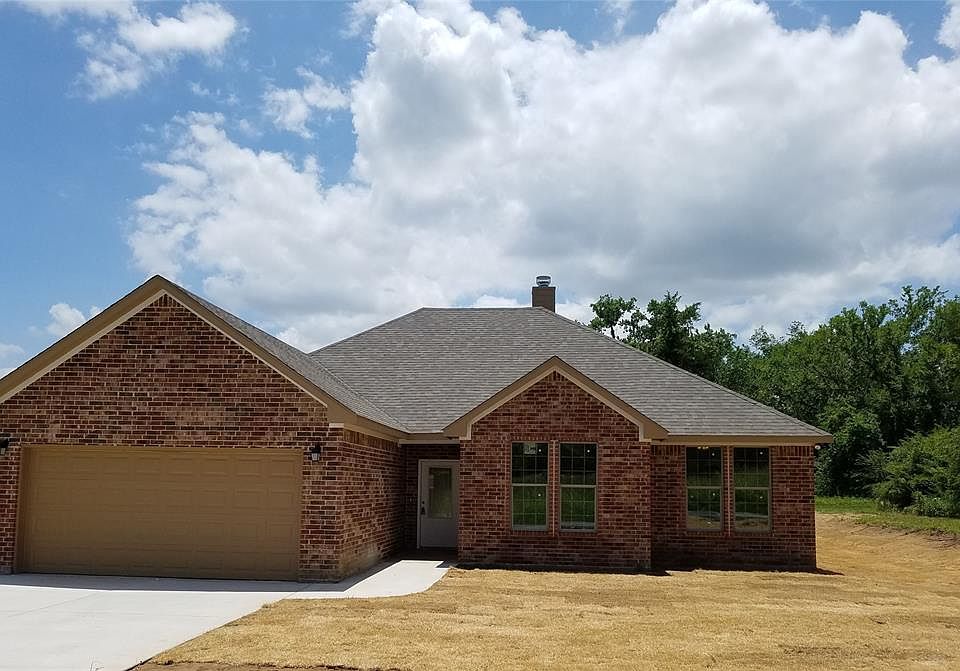 1st image of 2616 Flora Ln