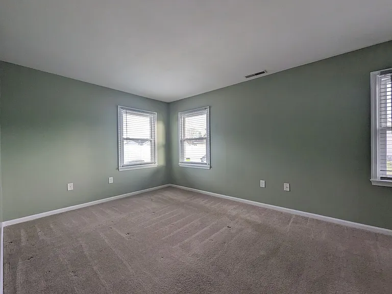 406 Franklin St — Photo 13