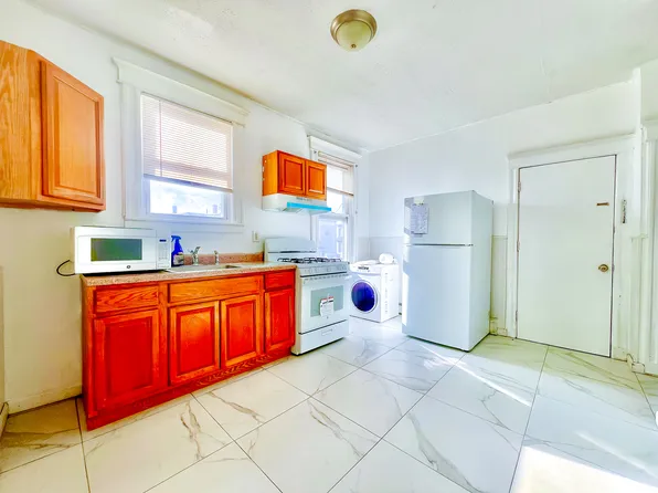 331 Princeton Ave Floor 2, Jersey City, NJ 07305