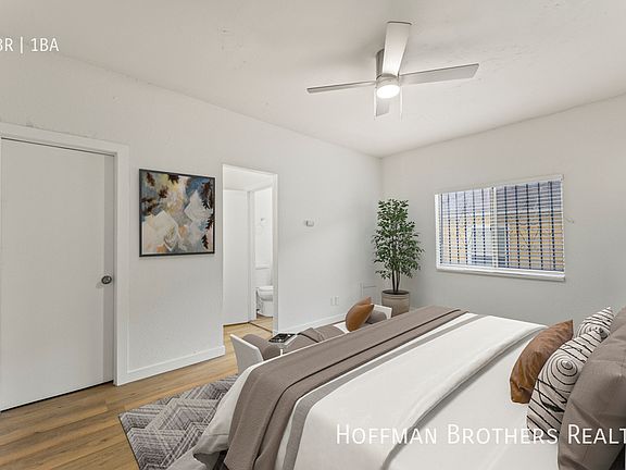5th image of 182 W Vernon Ave #17