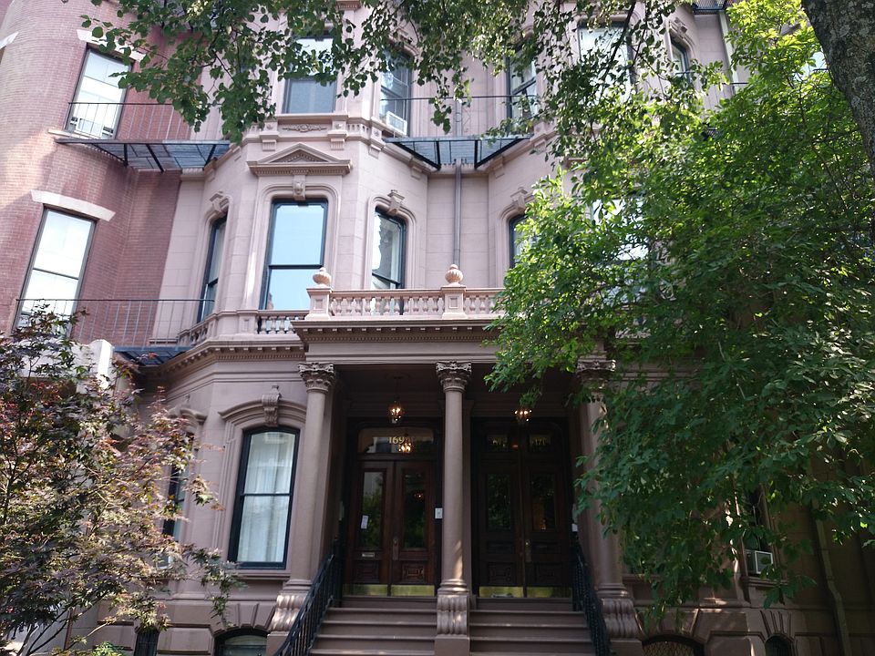 2nd image of 171 Beacon St #2