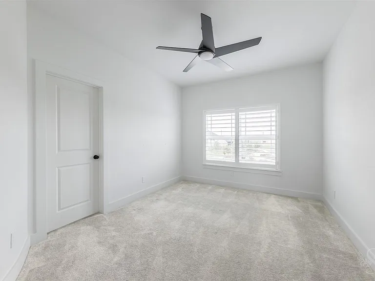 7526 Sunny Oak Ln — Photo 36