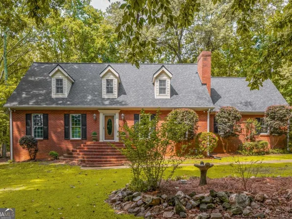6695 Woodstock Rd, Acworth, GA 30102