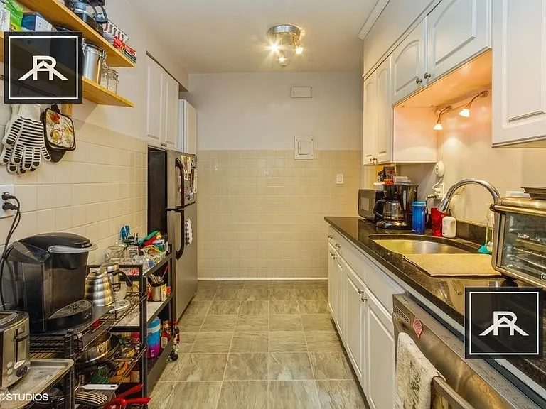24 Chiswick Rd #8 — Photo 41