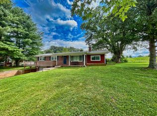 757 Old Elizabethton Hwy, Bluff City, TN 37618