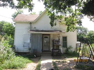 442 3rd St, Decatur, AR 72722