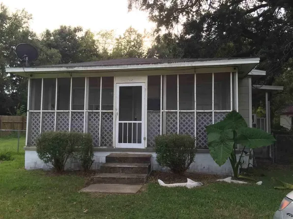 15 Clyde Ave, Pensacola, FL 32503
