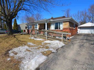 4525 Auburn Rd, Shelby Township, MI 48317
