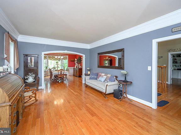 5th image of 14616 Junction Ct