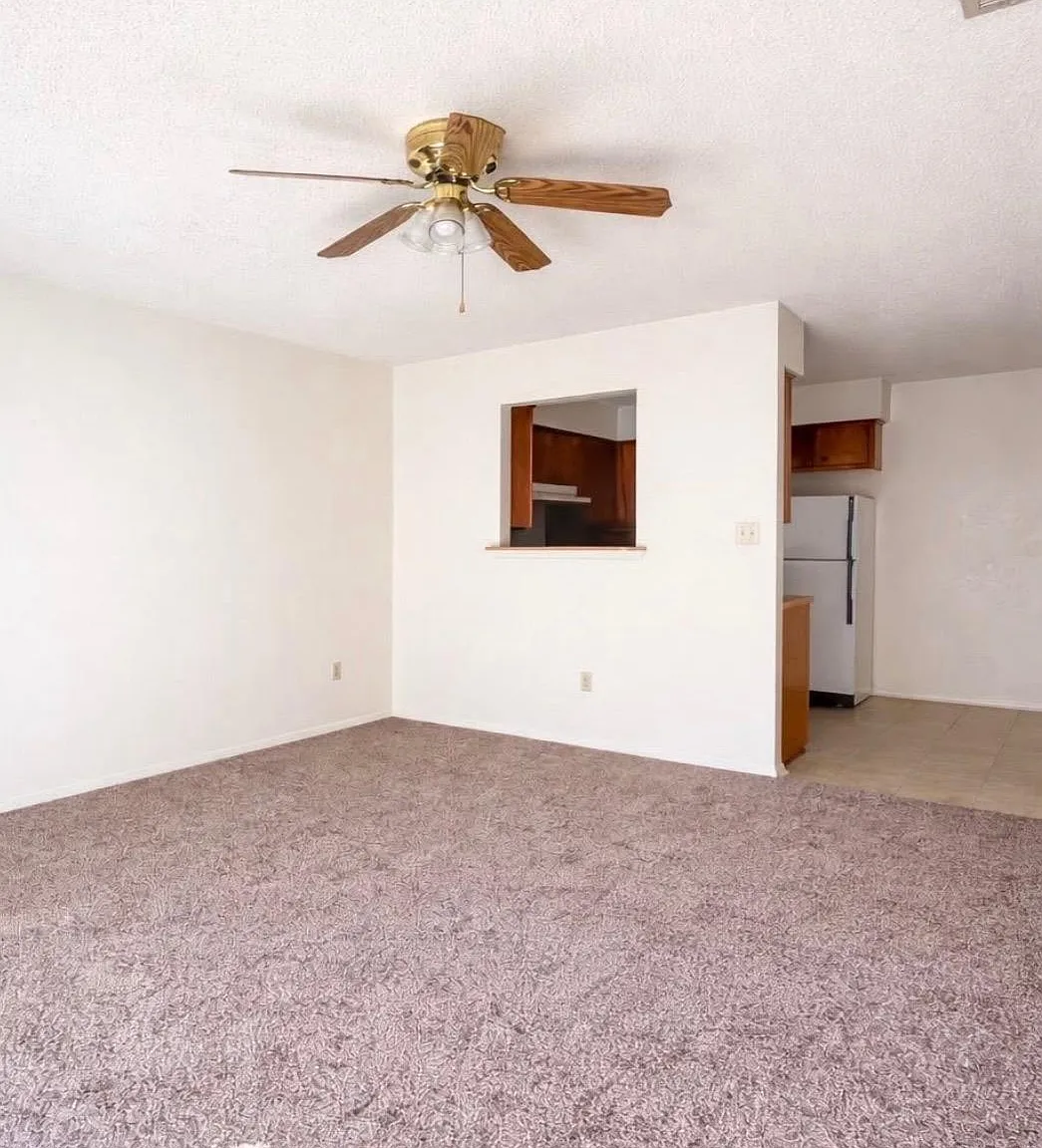 2 bed, 900 sqft, $900 — Photo 4