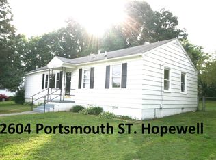 2604 Portsmouth St, Hopewell, VA 23860