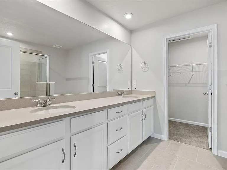 2326 Summerlit St — Photo 13