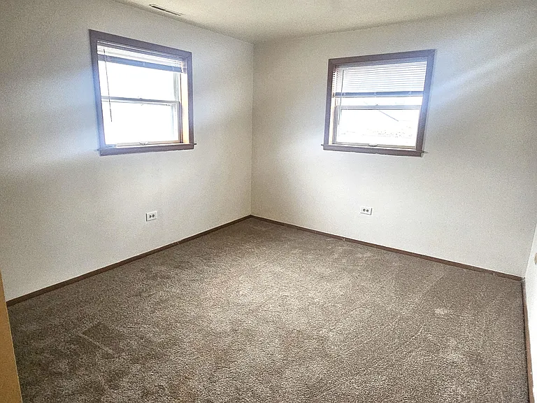 417 W Jefferson St #E4 — Photo 6