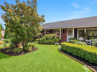 1217 NW 100th St, Seattle, WA 98177