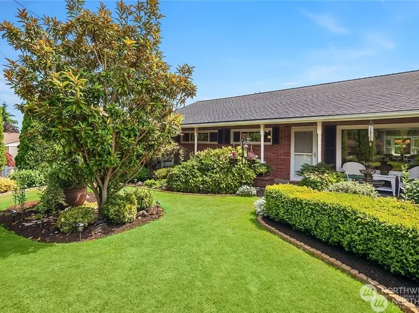 1217 NW 100th Street, Seattle, WA 98177