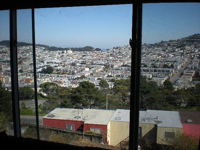 2nd image of 11 Caine Ave