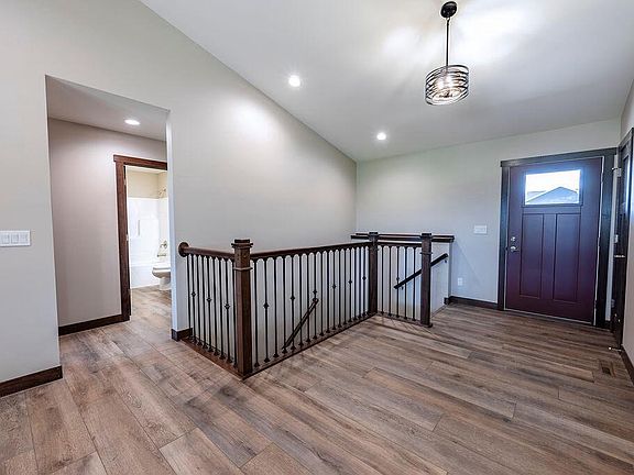 5th image of 1957 Golden Gate WAY