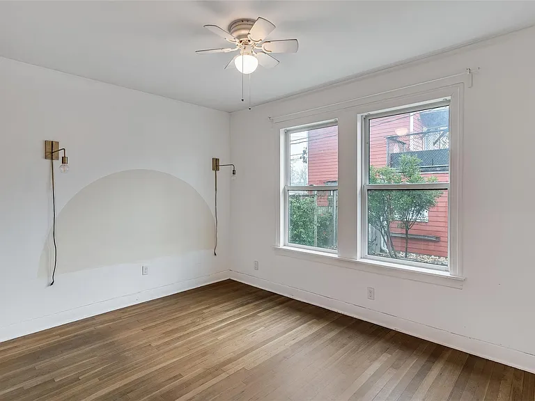 4716 Avenue G — Photo 14