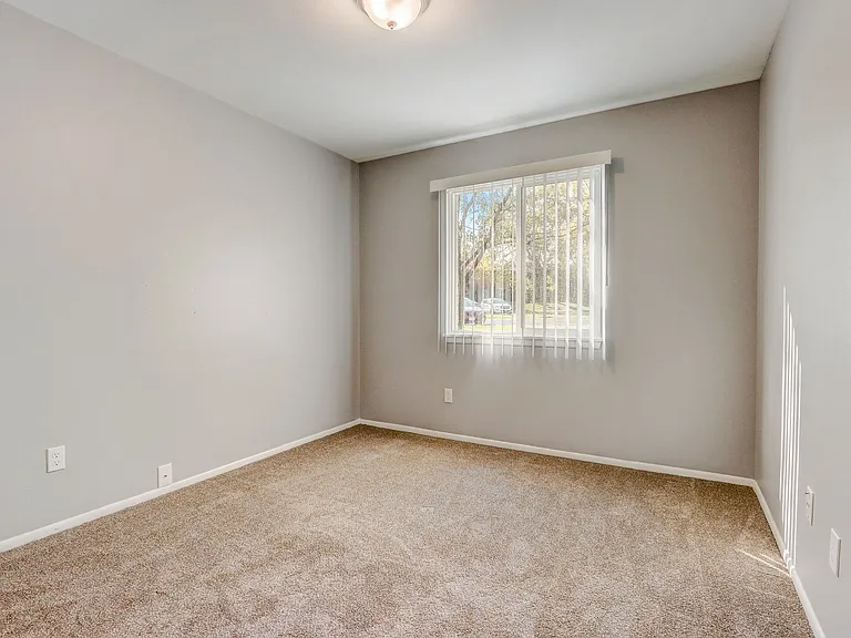 6306 W Lakefield Dr — Photo 17