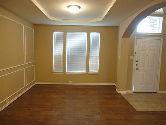 3rd image of 3201 Dalhart Dr