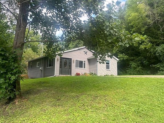 3rd image of 841 Owego Rd