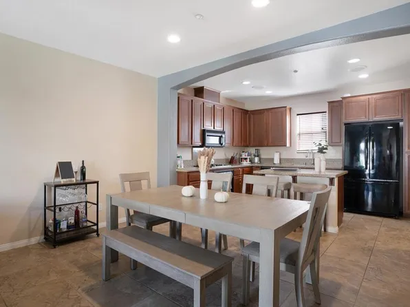 2236 Huntington Point Rd Unit 60, Chula Vista, CA 91914