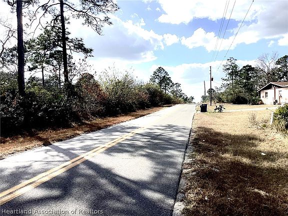 4th image of 200 Rainbow Dr