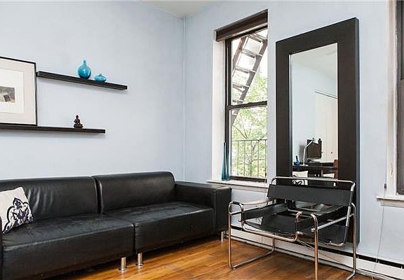 4th image of 425 W 24th St APT 2A
