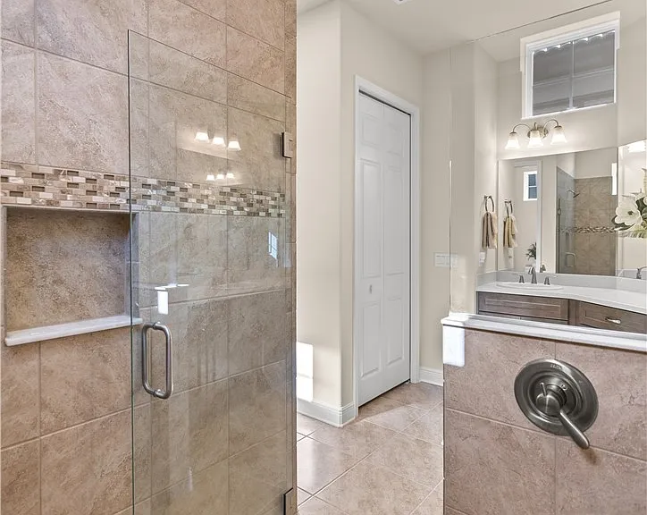 1335 W Greenmeadow Path — Photo 29