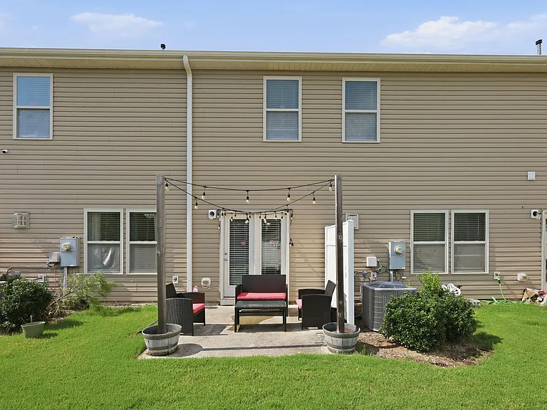 115 Crusaders Dr — Photo 40