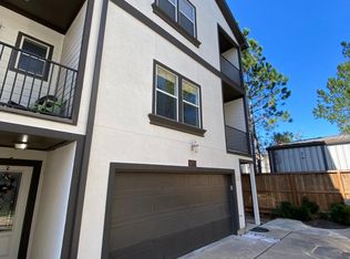 927 W 22nd St, Houston, TX 77008