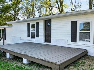 155 Bradford Ln, Chickamauga, GA 30707