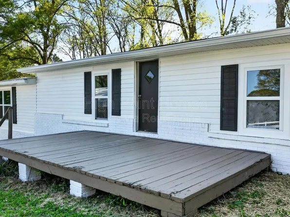155 Bradford Ln, Chickamauga, GA 30707