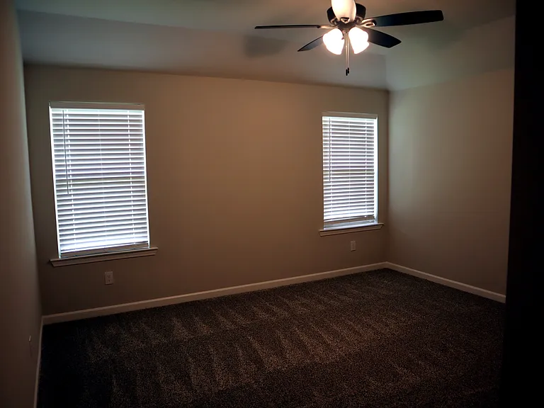 109 Lake Ridge Dr — Photo 4