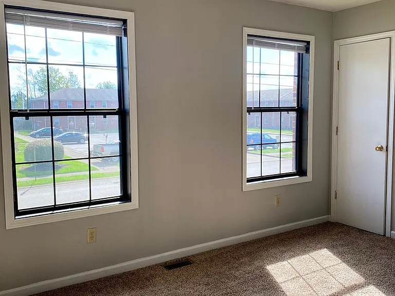 1022 Brandy Ln — Photo 9