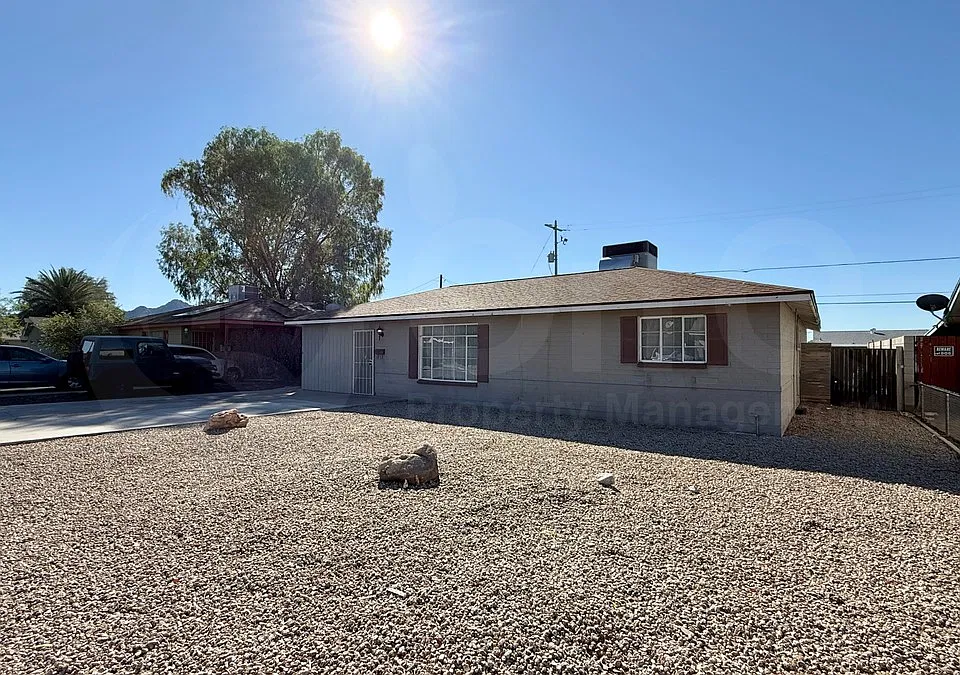 517 E Orchid Ln