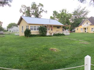 107 E Church St, Lewellen, NE 69147