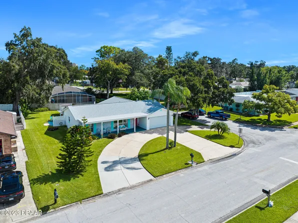 2923 Gaslight Dr, South Daytona, FL 32119