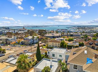 2121 Albatross St #2121, San Diego, CA 92101