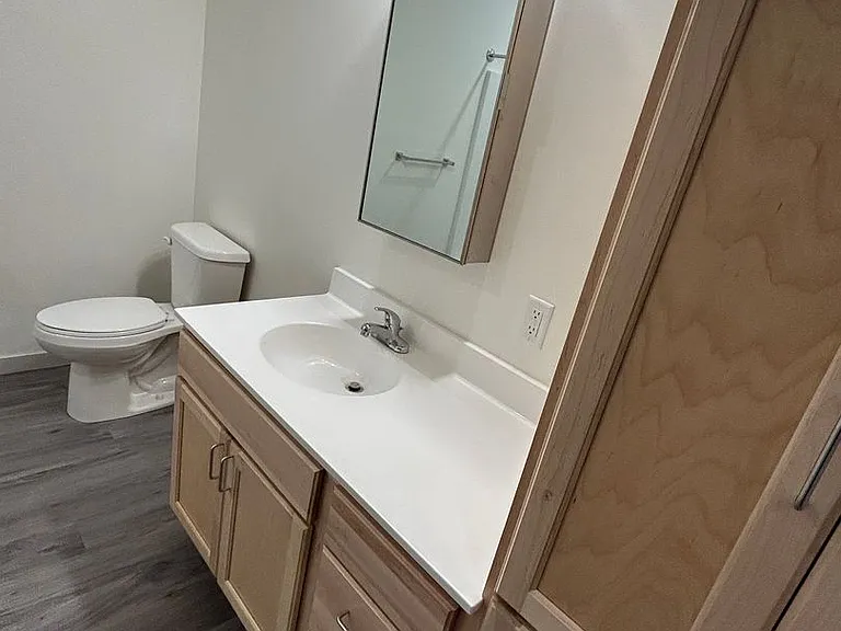 101 Main St S #216 — Photo 6