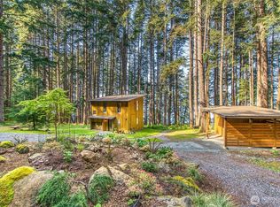 104 Barn Owl Trl, Eastsound, WA 98245