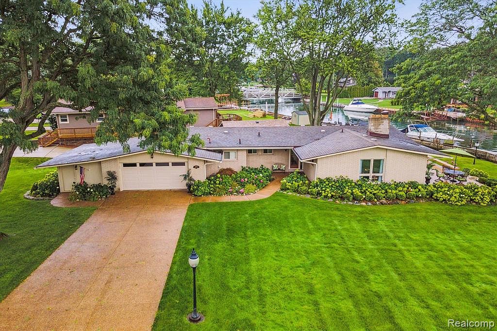 28208 Barbara Ln, Grosse Ile, MI 48138 MLS 20230068788 Zillow