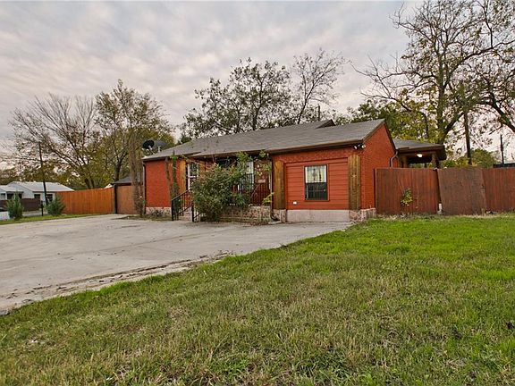 3rd image of 2455 Skylark Dr