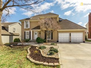 9413 Hall Dr, Lenexa, KS 66219